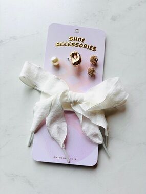 NWT Anthropologie Bubble Monogram Charm Shoe Laces Gold Initial 'D'